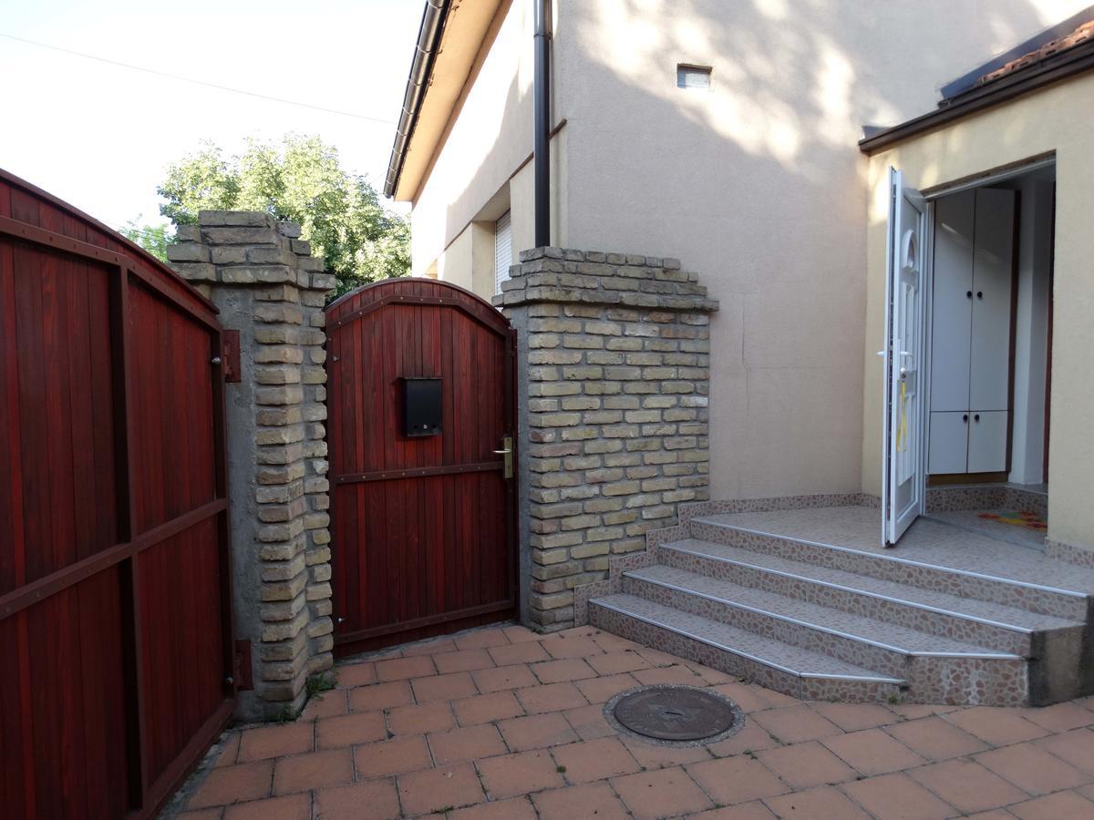 Marijana - Center Leilighet Novi Sad Eksteriør bilde